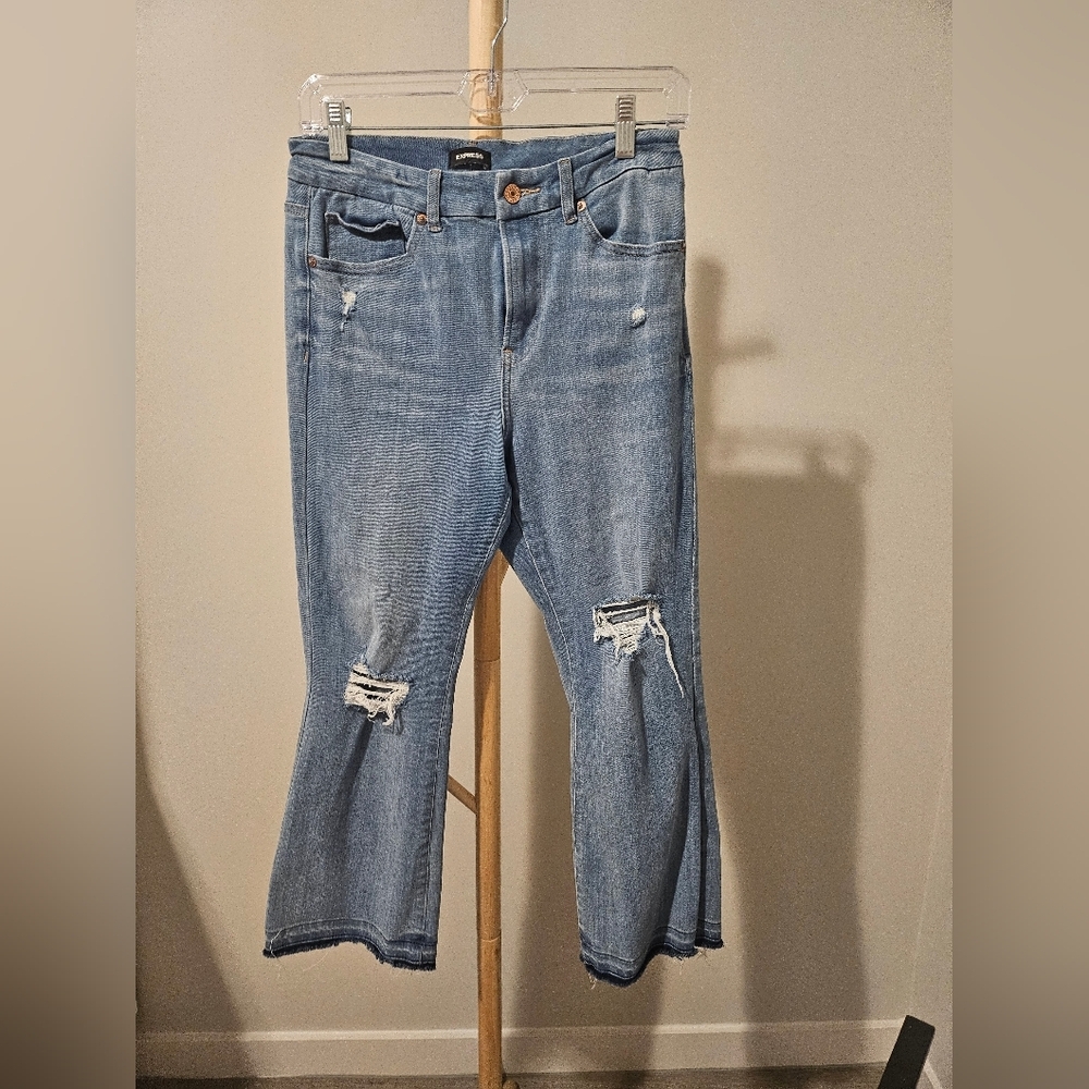 Express Crop Flare High Rise Ultra Stretch, Fits Sizes 6/8/10